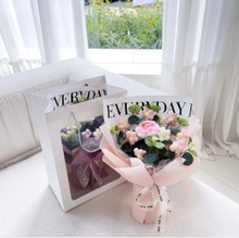 Load image into Gallery viewer, Crochet Flowers Bouquet
